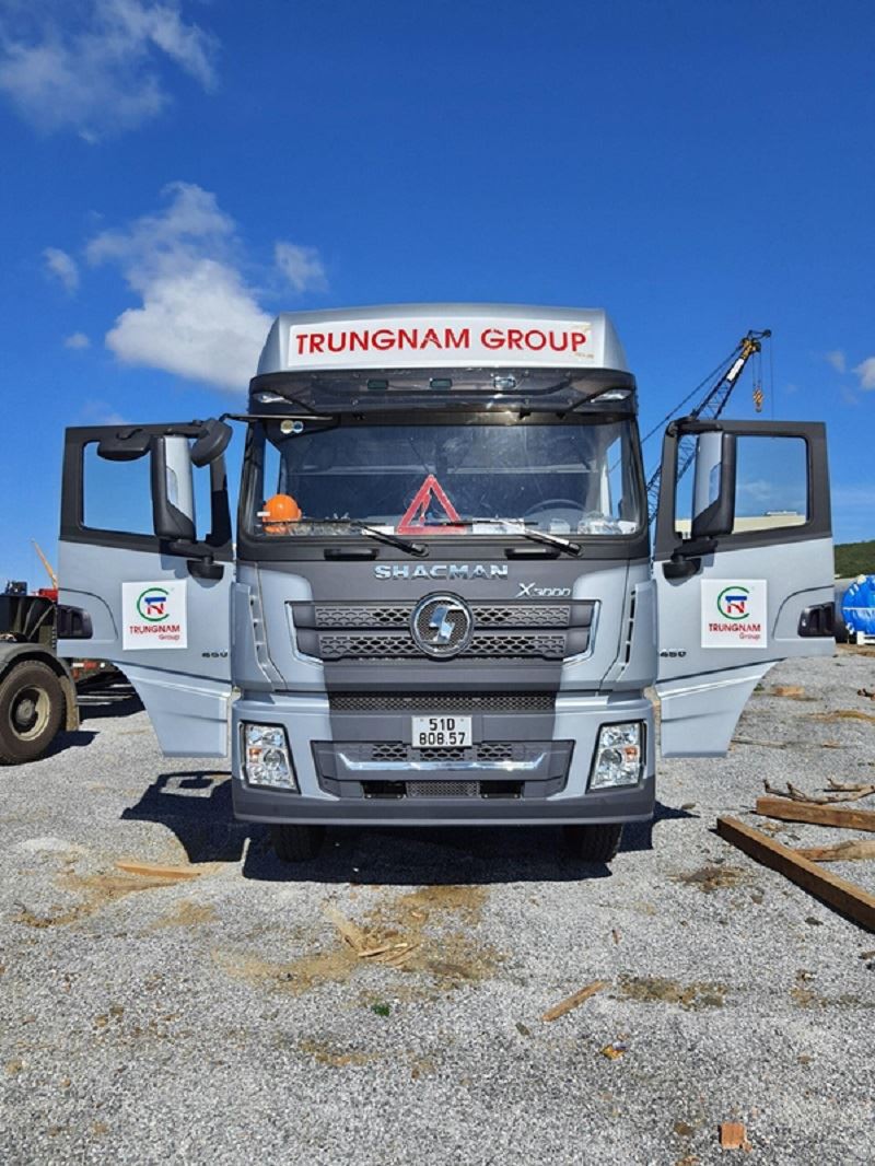 SHACMAN truck